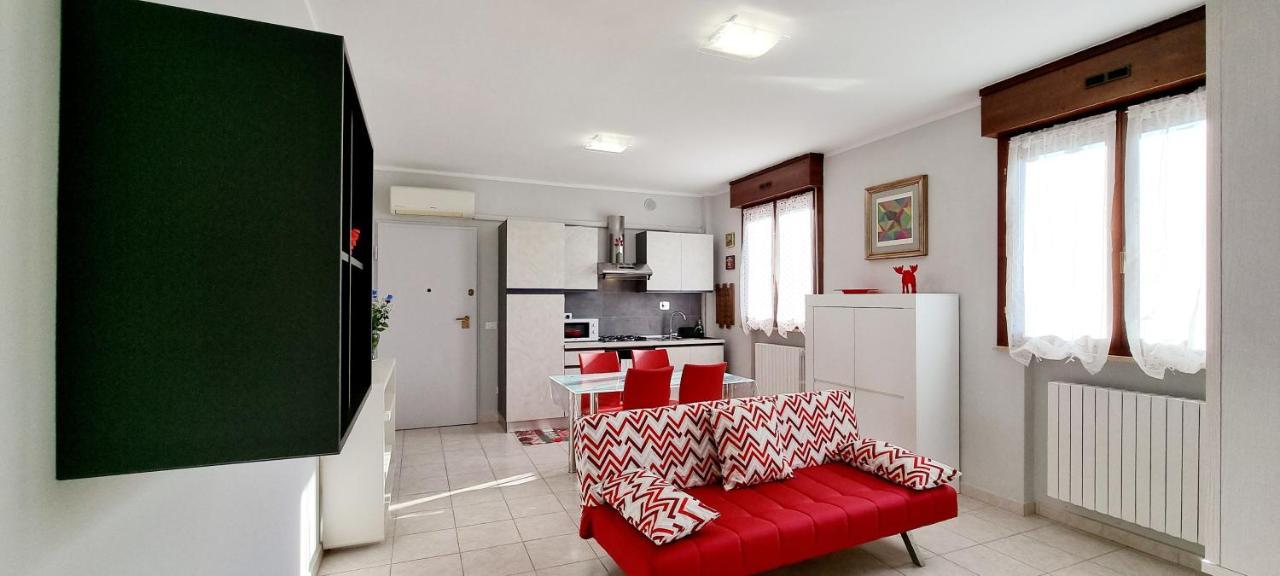 Guest Holiday Bari Reggio Emilia Dış mekan fotoğraf